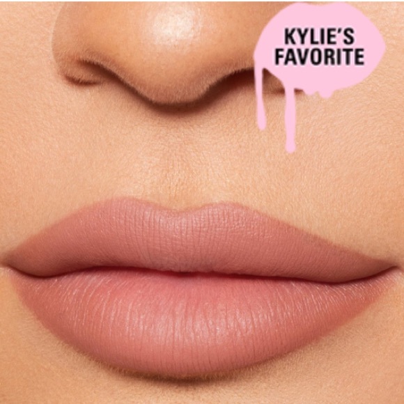 Kylie Matte Liquid Lipstick 👄 - Picture 8 of 10